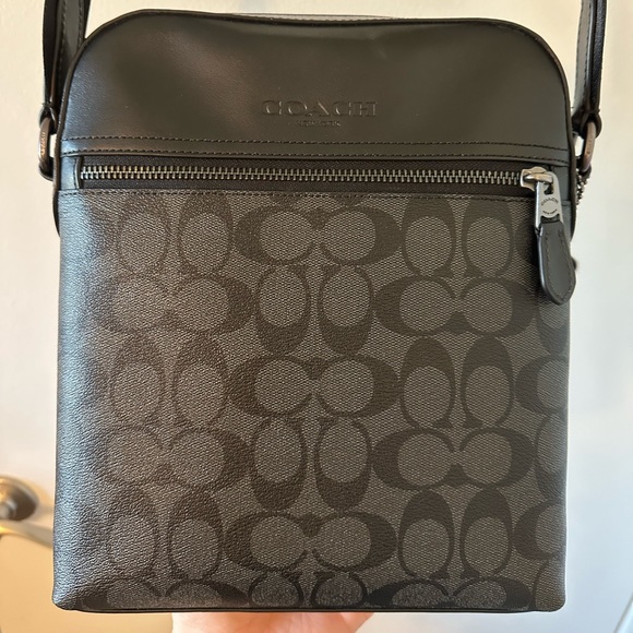 Coach Crossbody - Picture 1 of 3